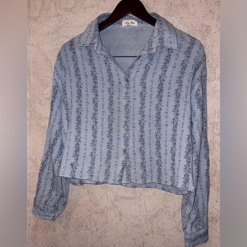 Love Notes Striped Floral Button-Down Shirt(P2P 22” L 18”)